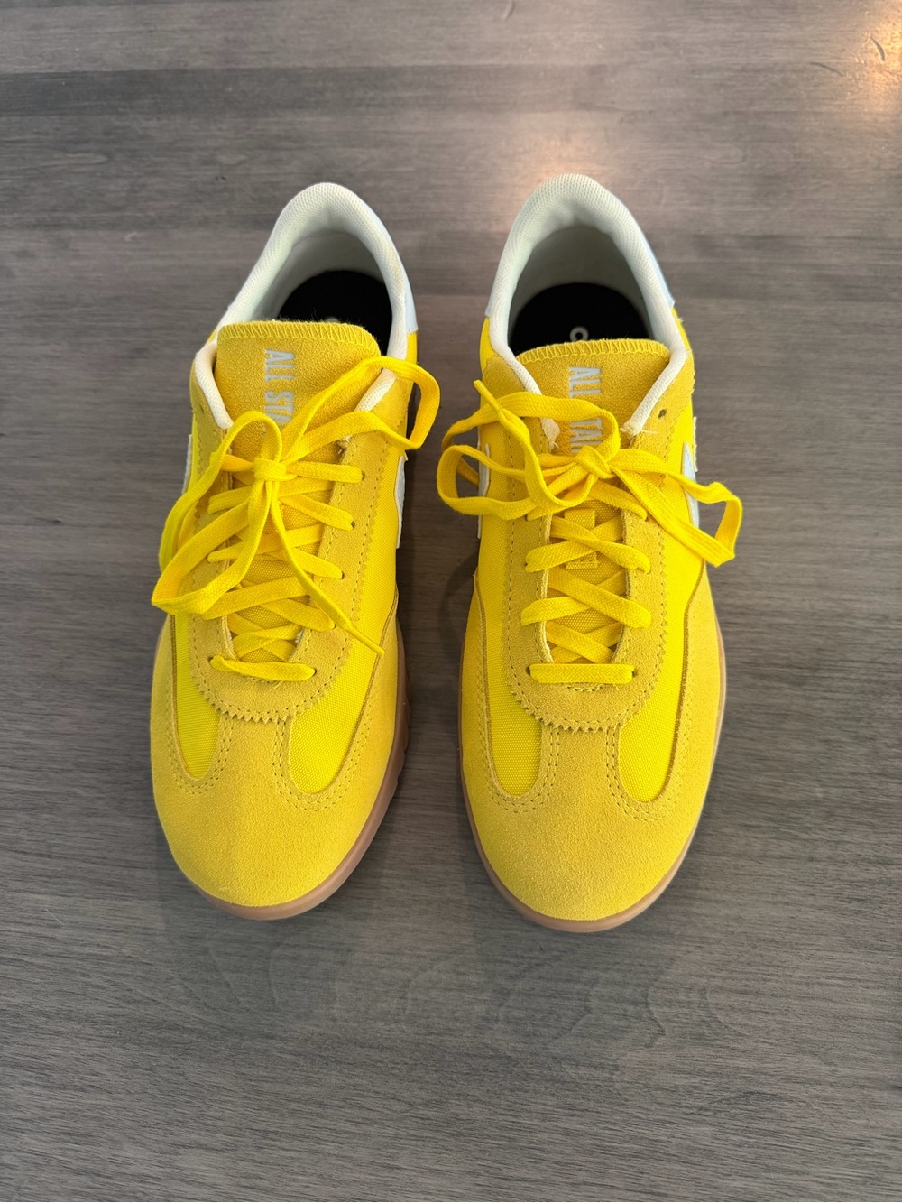 Converse Run Star Trainer in Golden Wren NWOB W9.5/M8